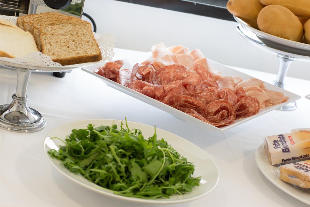 Toscana Ambassador ปอจจิบองซี ภายนอก รูปภาพ